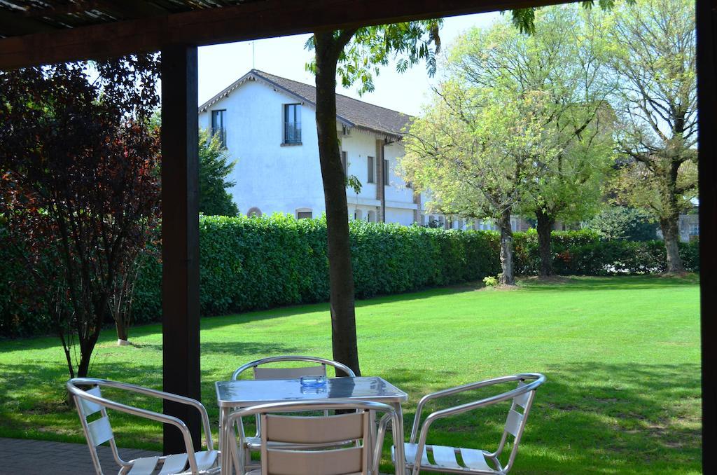 Villa Agriturismo La Fraccina Spino d'Adda Exterior foto